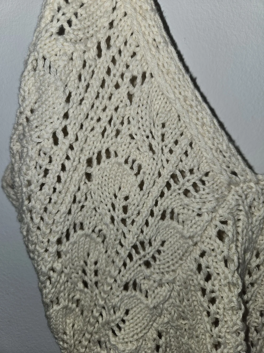 By Together - Cream Boho Beachy Crochet V-Neck Spaghetti Strap Crop Tank Size S - Picture 4 of 13